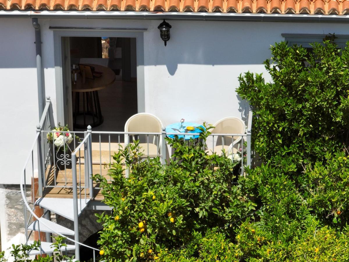 Livin Hydra Private Collection Suite 2 Экстерьер фото